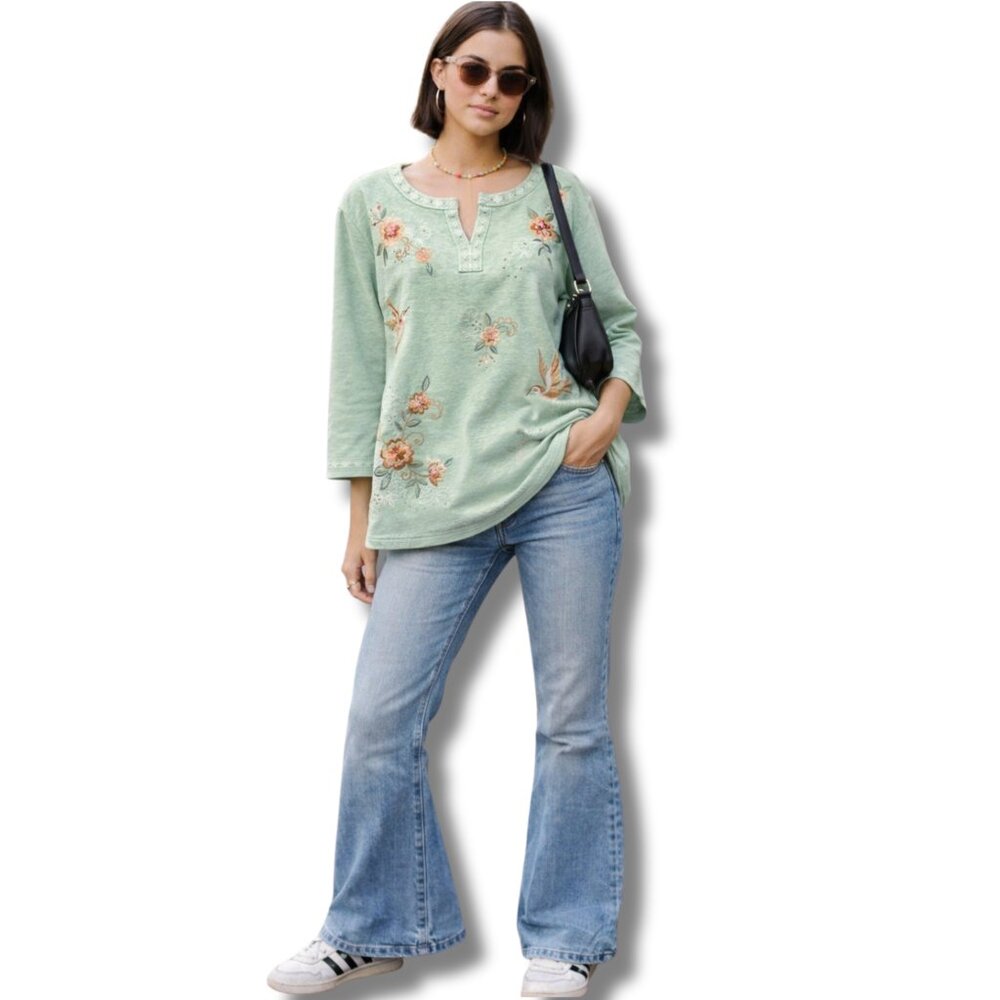 Alfred Dunner Embroidered Floral & Hummingbird Top – Size Medium | Cozy Classic - Picture 9 of 9